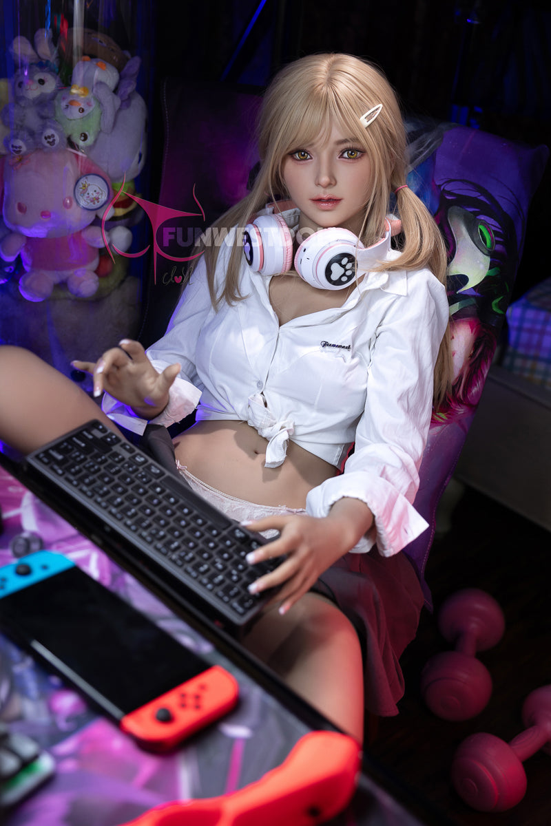桜- シリコンヘッド FunWest Doll